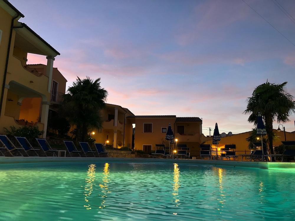 Residence Corte Dei Venti บูโดนี ภายนอก รูปภาพ