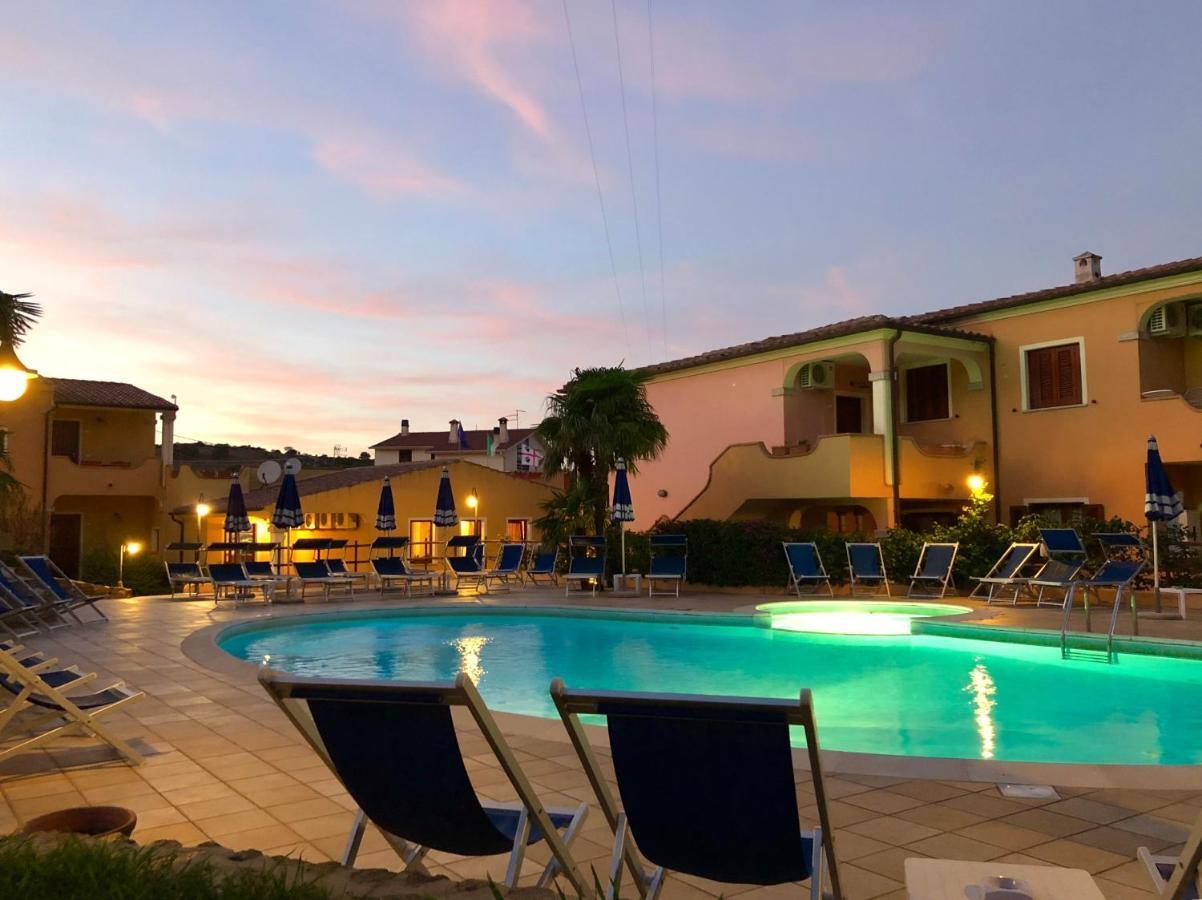 Residence Corte Dei Venti บูโดนี ภายนอก รูปภาพ